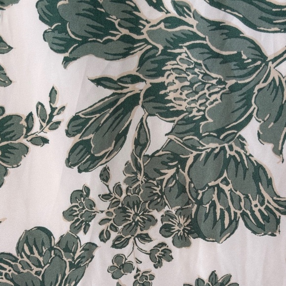 Julia Jordan Champagne and Green Floral Midi Dress - Picture 3 of 6